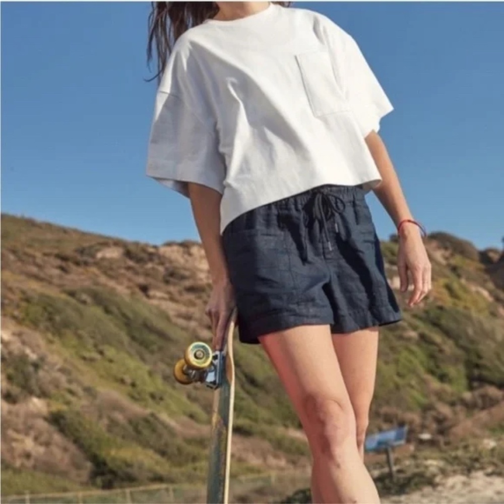 Athleta Cabo linen Shorts Navy Blue 4